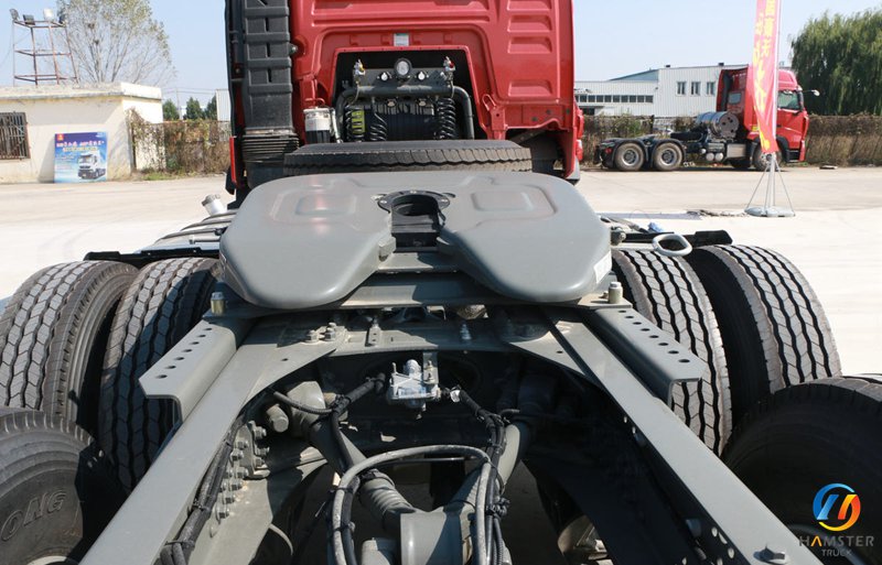 Sinotruk HOWO TX Heavy Truck 460HP 6X4 Tractor