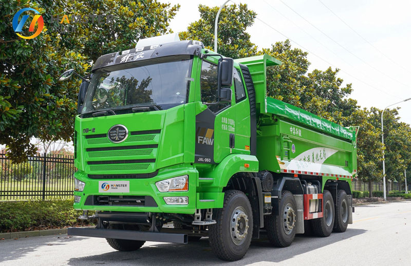 J6L dump truck of Liberation, very high sales volume 8*4 configurationvery popular and has strong carrying capacity.