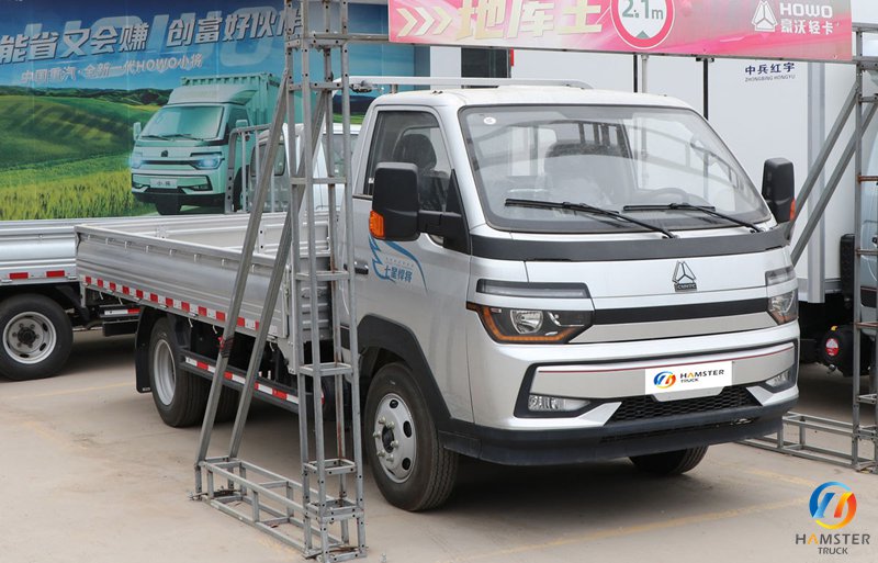 Sinotruk HOWO Junior 140HP 3.95m AMT Automatic Single-row Sideboard Truck
