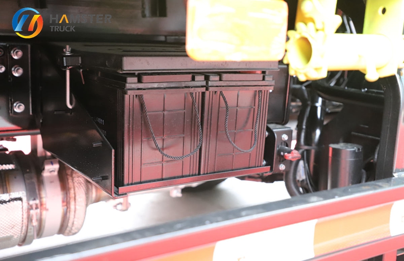 A Very Popular Chinese Model of Truck,JAC Gelfa A6 PLUS 4*2, Is Equipped with High-quality Configurations Sturdy Durable.
