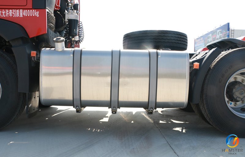 Sinotruk HOWO TX Heavy Truck 460HP 6X4 Tractor