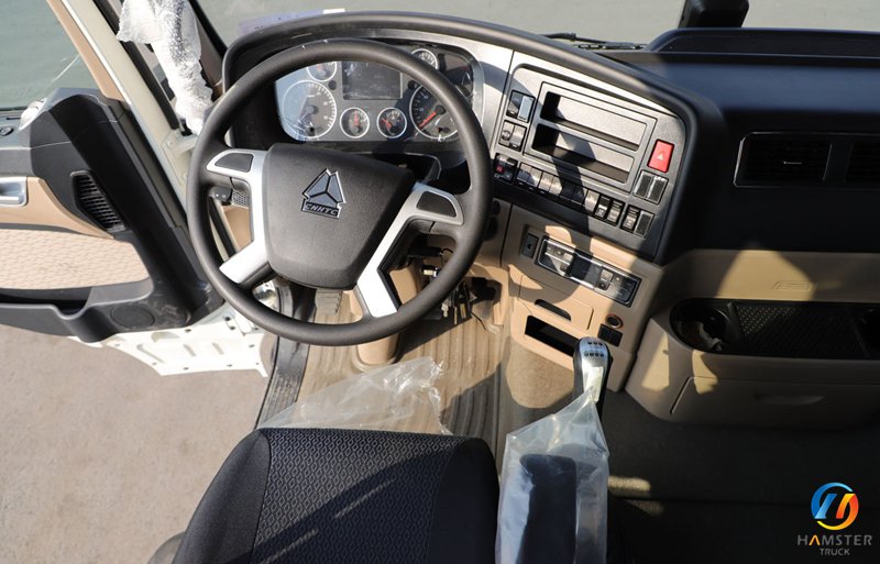 Sinotruk HOWO TX Heavy Truck 460HP 6X4 Tractor