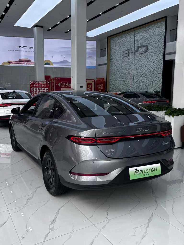 Hot Sale New Model BYD Qin L Dm-i 2024 Electric Sedan BYD Qin L Ev 80km 120km BYD Electric Car in Stock