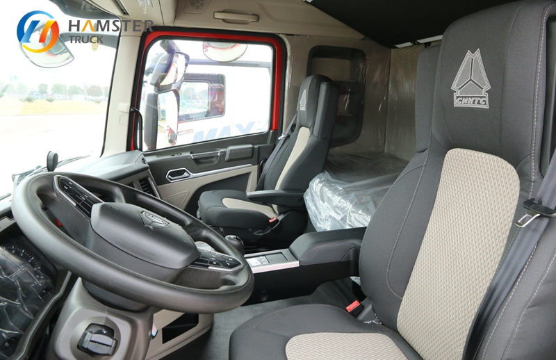 The Best-selling Commercial Truck in China Is HOWO MAX. It Is Relatively Inexpensive and Can Carry a Lot of Goods.