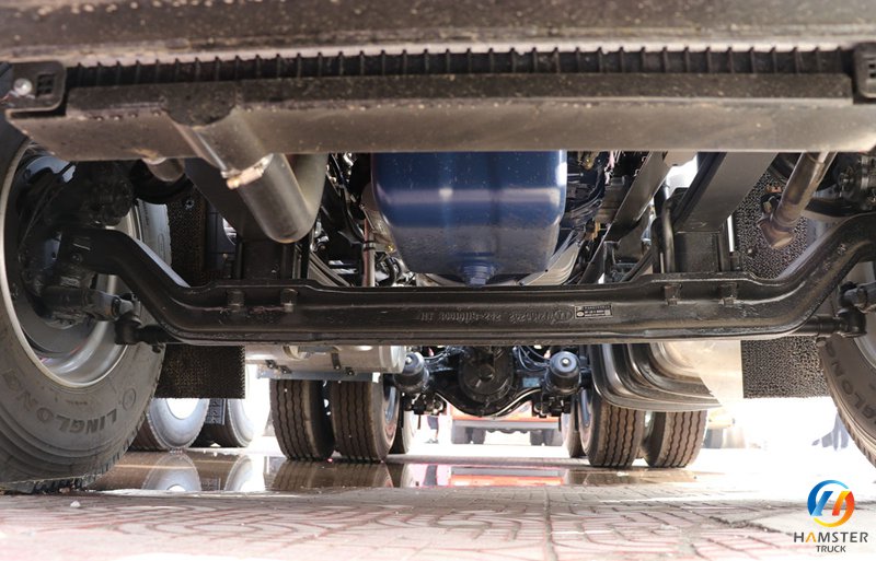 Qingdao Jiefang Han V Heavy Truck 400 Horsepower 6X4 Tractor