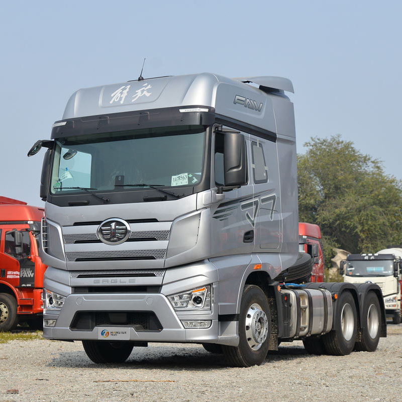 Among all the trucks in China, the FAW J7 Jiefang the highest popularity 6x4 configuration high configuration comfort level.