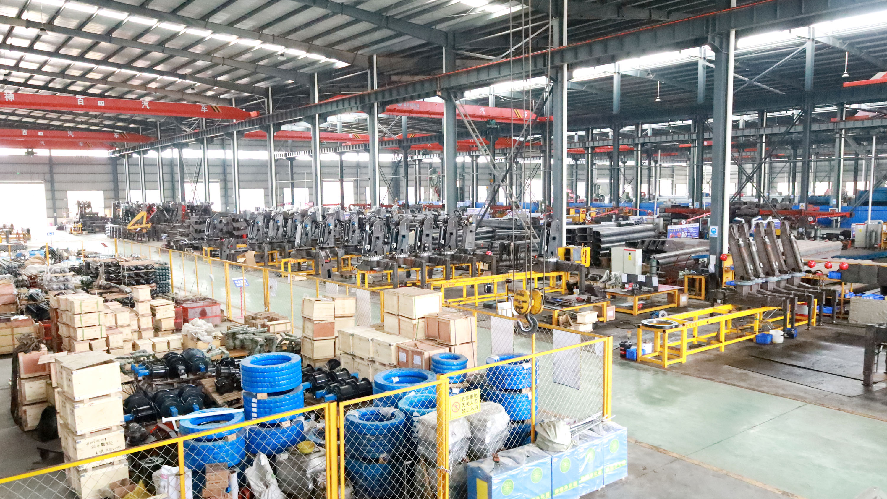 A Very Popular Chinese Model of Truck,JAC Gelfa A6 PLUS 4*2, Is Equipped with High-quality Configurations Sturdy Durable.
