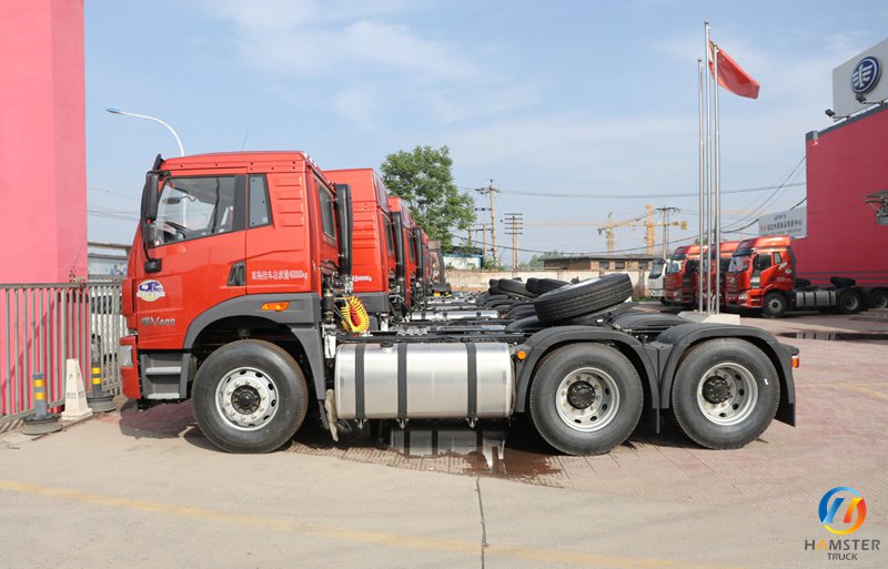 Qingdao Jiefang Han V Heavy Truck 400 Horsepower 6X4 Tractor