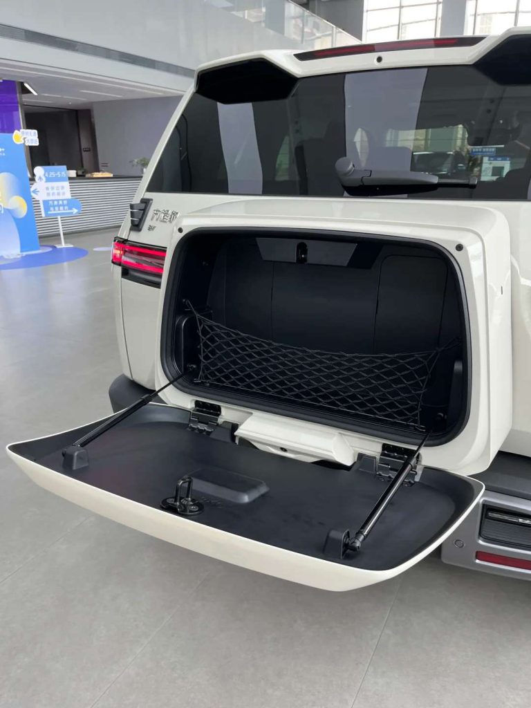 BYD FANGCHENGBAO TAI3 Ti3 Titan3 Drone Version 4WD Left Hand Steering BYD Titanium 3