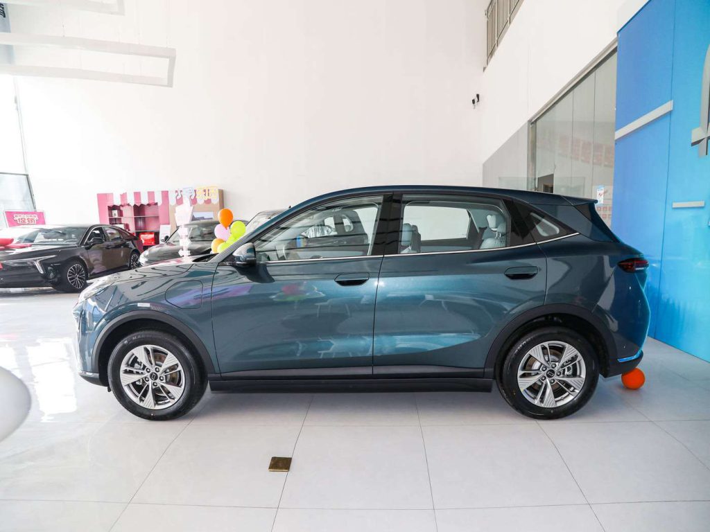 2025 Electric Auto Car Besturn Yueyi 03 2WD Newly Lunched Small EV Suv New Energy Vehicles
