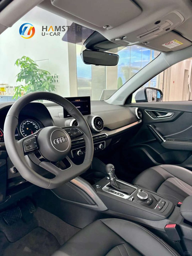 Audi Q2L: Where Style Meets Individuality – The Trendsetter's Compact SUV